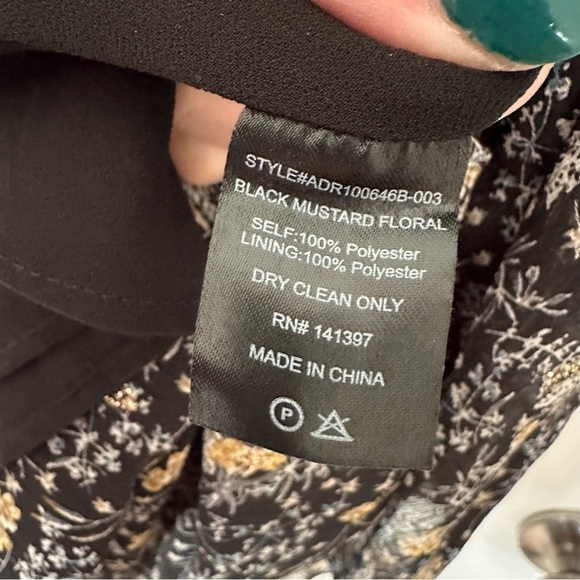 ASTR The Label Womens Black Gold Long Sleeve Tiered Ruffle Floral Dress Size L - Picture 8 of 16